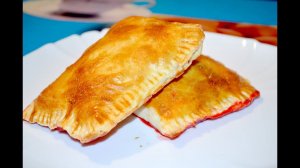 Слойки из готового слоеного теста с клубникой / Простой рецепт слоек.