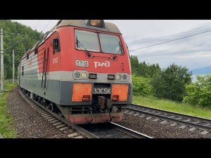 3ЭС5К-078 с грузовым составом следует через перевал возле Байкала в районе ОП Земляничный