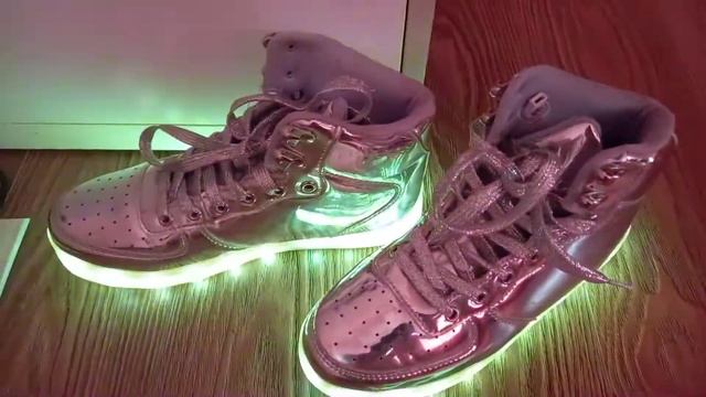 Кроссовки со светящейся подошвой marmalato смотреть онлайн