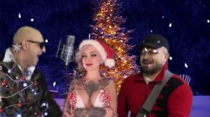 НОВОГОДНИЙ СИСЬКОТРЯС