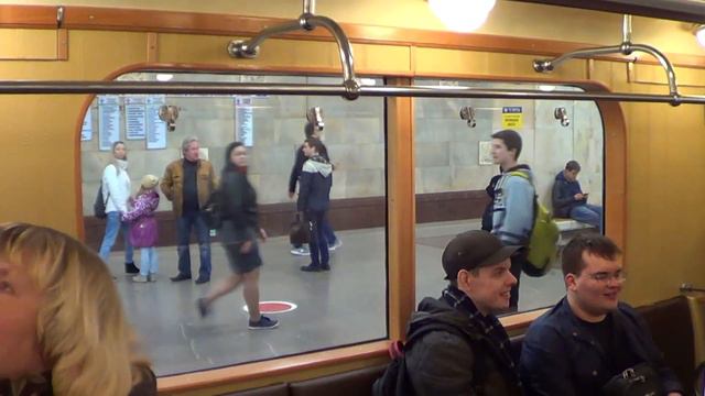 Выставка ретро-вагонов Московского метро (82 года) смотреть онлайн