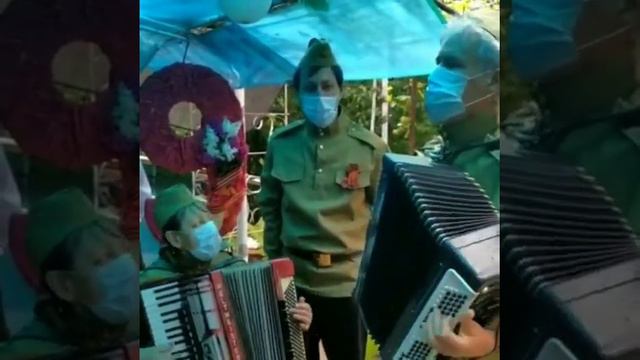 Поздравление на дому ветерана ВОВ Солдата-Победителя Петра Михайловича Завадского смотреть онлайн