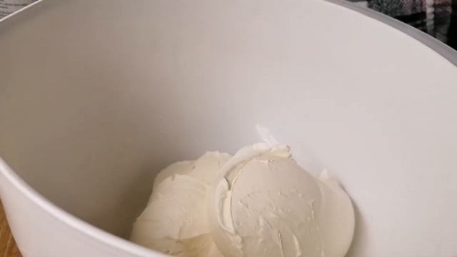 крем для торта из сыра 