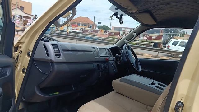 Van Rentals in Uganda - Toyota Hiace Drone смотреть онлайн