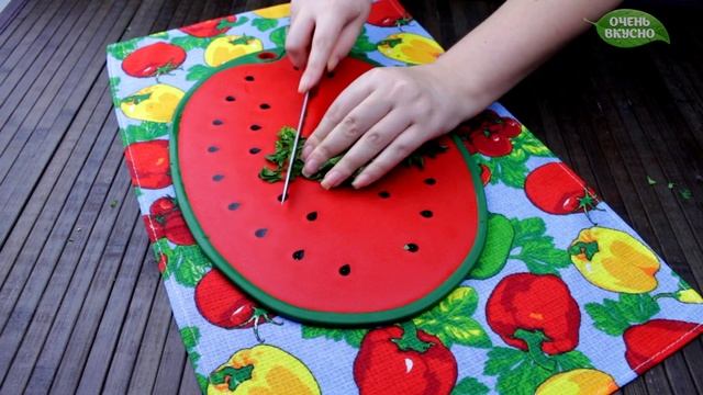 Готовим салат с сырыми шампиньонами. Очень вкусно!