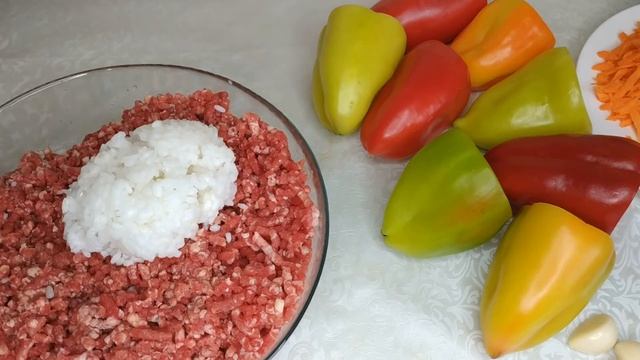 Перец фаршированный мясом и рисом. Рецепт для гурманов!