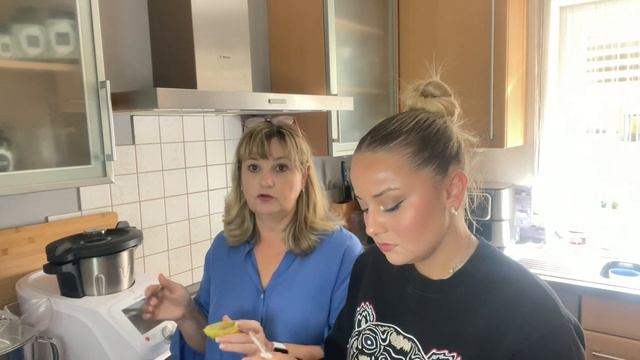 Сделала себе подарок,новая швабра?пока есть работа,работаю,начинаю шить костюм на фигурное катание