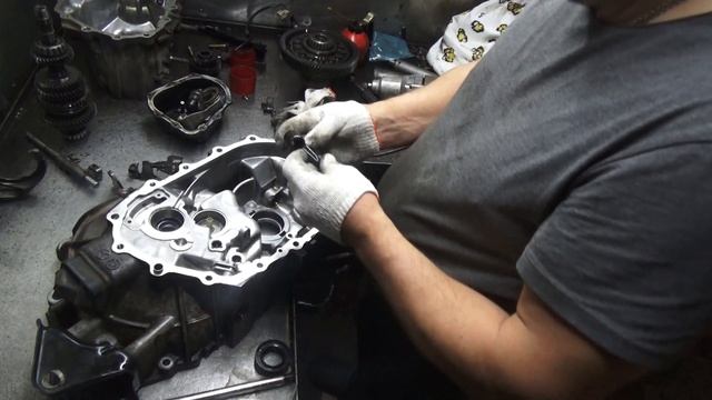 Мазда МПВ Mazda MPV Ремонт коробки передач смотреть онлайн