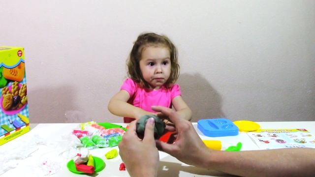 Для деток лепим с пластилина хлеб, булочки - Делаем с пластилина слоника. смотреть онлайн