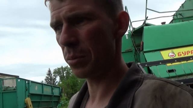 Ремонт Акрос 550 замена подшипника 314,ремней и верхнего решета. смотреть онлайн