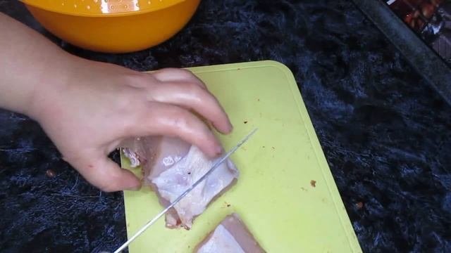 Запекаем курицу в духовке на ужин!!!