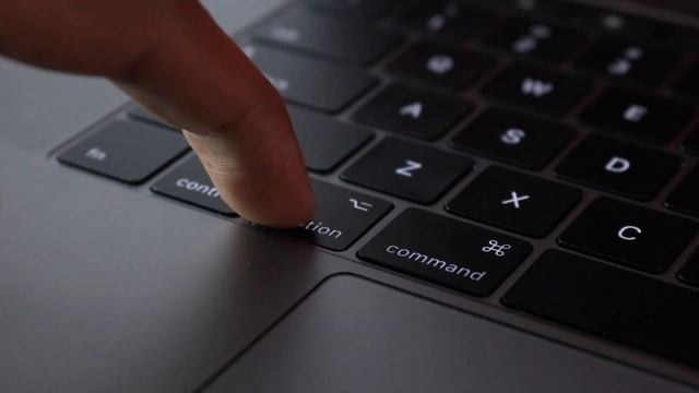 Macbook Pro 15 Inch with TouchBar Review India | The Best and Most Powerful MacBook Ever!