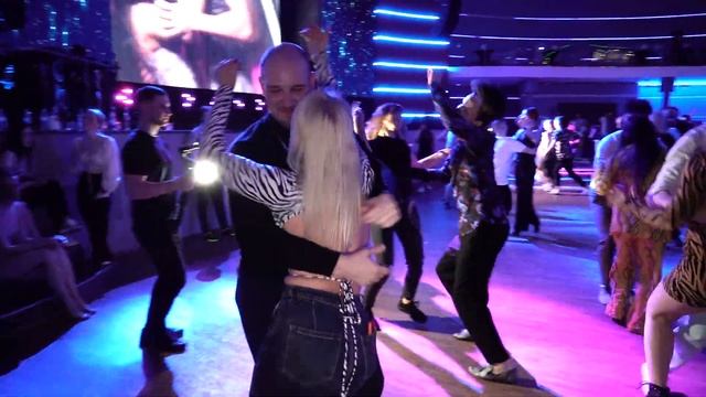 Shine Bachata Festival | 30 апр - 3 мая 2022 смотреть онлайн