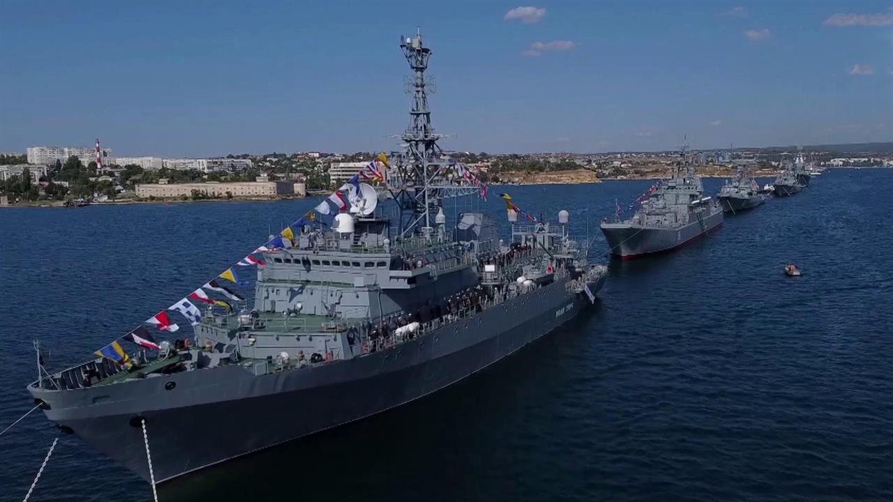 Сводная репетиция морского парада прошла в Севастополе - главной базе Черноморского флота