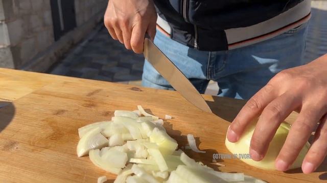 МЯСО ТУШЕНОЕ В ЛУКОВОМ СОКУ. ВАМ ПОНРАВИТСЯ 100%.