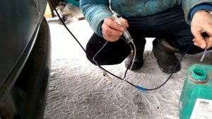 Эксперимент. Не делайте так. Замена масла с помощью моторчика омывателя чз щюп.