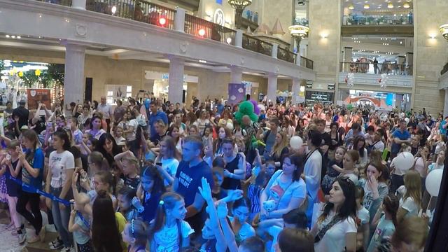 Прямая трансляция. День Рождения ЦДМ смотреть онлайн