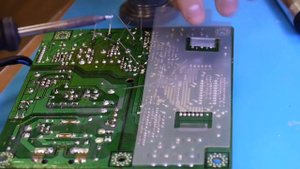 LCD. Samsung 710N. Нет изображения. Простой ремонт