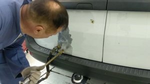 Лада Ларгус The rear end repair. Ремонт задней двери .Часть 1