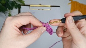 Вязание крючком для начинающих. Полустолбик с накидом. Простые виды столбиков.