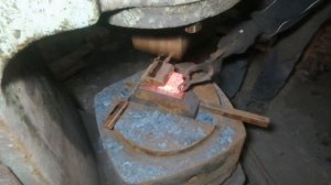 топор из рельса. rail ax.1.