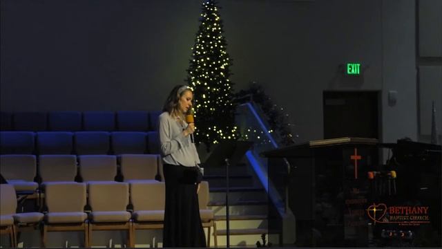 В моем хлеву родился Бог - стих рассказывает Родика Бурлак смотреть онлайн