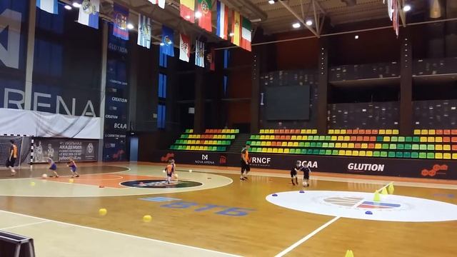 Футбол один в один. "Futsal Junior" смотреть онлайн