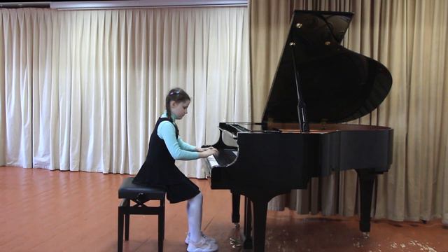 Крупеева Валя И.Иордан Охота за бабочкой смотреть онлайн