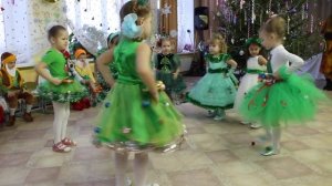 МКДОУ "Мещовский детский сад", танец "Елочки", старшая группа 5-6 лет лет
