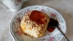 Вкусные булочки с повидлом.