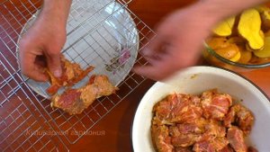 Мясо С Картофелем На Решетке. Быстрый маринад. Просто и Вкусно. Мясо На Мангале