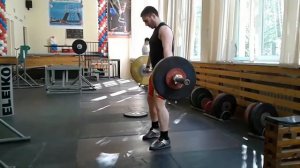 Рывок с виса ниже колен