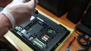 Installing an SSD into a Laptop (Lenovo B590)