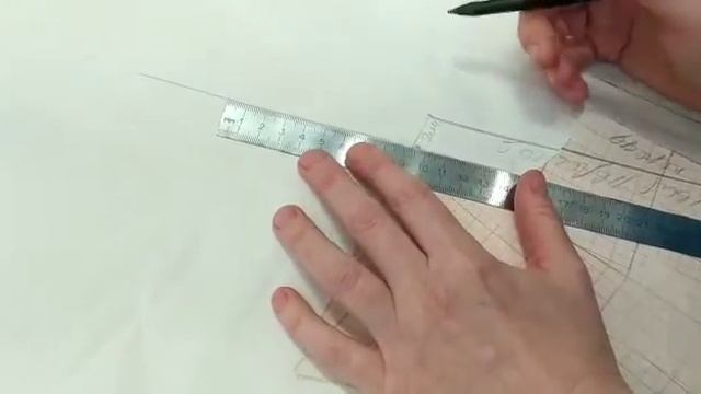 АНГЛИЙСКИЙ ВОРОТНИК.
Классическое построение английского воротника.