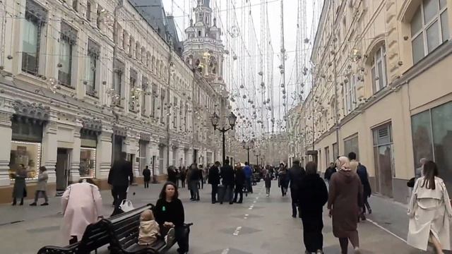 Прогулки по Москве. Прогулка по Никольской улице. 26.04.22 г