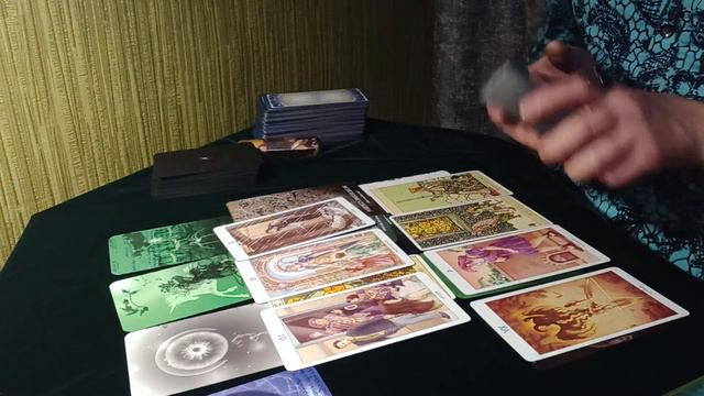 Как карта ляжет. А у раков все мысли о деньгах. смотреть онлайн