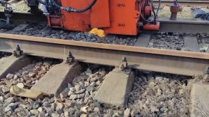 ВОТ ТАК СОЕДИНЯЮТ РЕЛЬСЫ! Как СВАРИВАЮТ рельс! Бесстыковый путь. Вагонник. Железная дорога.