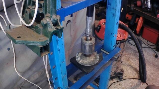 DAVEY ELECTRIC WELL PUMP RESTORATION. смотреть онлайн