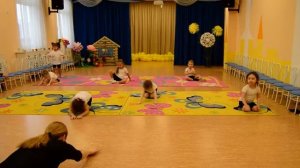 Открытое занятие по ритмопластике. мл.группа.Педагог Юлия Москаленко