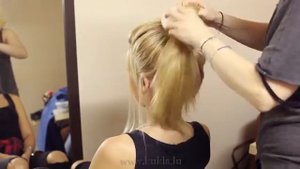 Прическа на выпускной