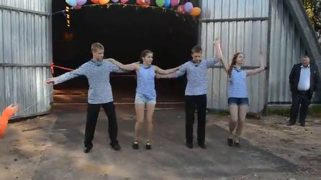 Я морячка ты моряк