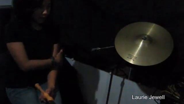 Laurie Jewell Playing the RECORDER (FLUTE) смотреть онлайн