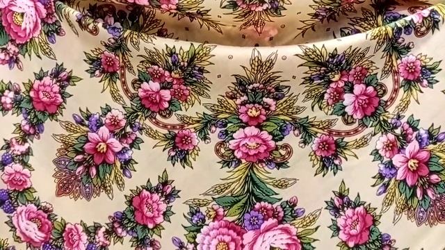 Платок Молодушка 146*146 Фадеева Валерия