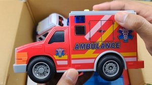 Ambulance Dispatched from the Box Minicar Box Full of Ambulance, Police and ambulance cars,