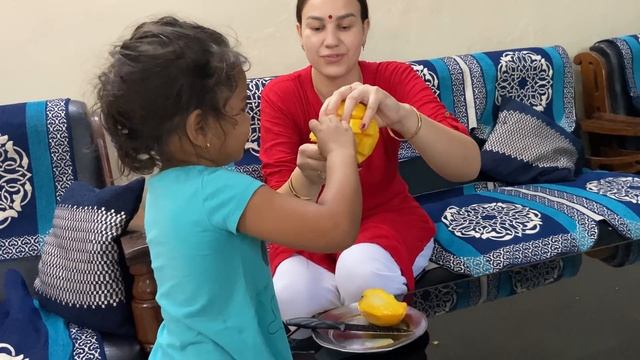 Показываю, как готовится соус Чатни из манго. Нас затопило. Наши будни в индийской семье. смотреть онлайн