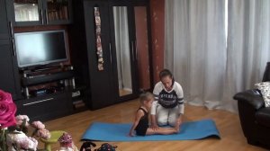 Растяжка стоп у гимнасток 4х лет! Художественная гимнастика.