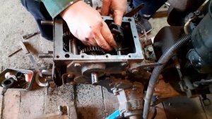 Мотоблок Зубр-10, заміна первинного вала КПП. Частина 1.