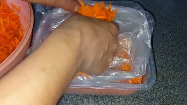 Замораживаем морковь и корневую петрушку на зиму. Удобный способ заморозки
