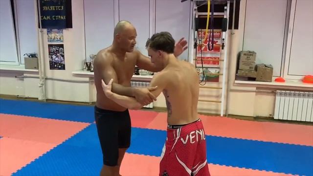 Бросок "Подъём с переворотом" от Чемпиона Мира по Боевому Самбо #САМБО_ДЛЯ_ВСЕХ