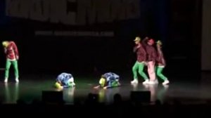 марио..классный танец:*